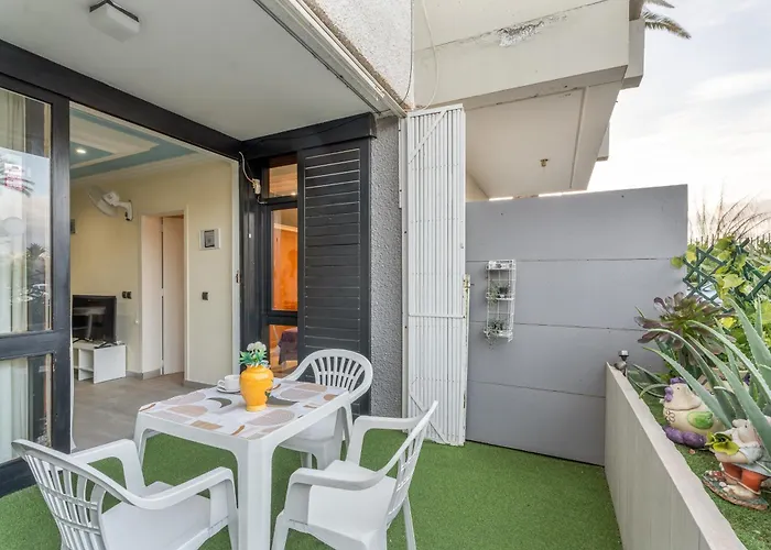 Summer Terrace Paradise *